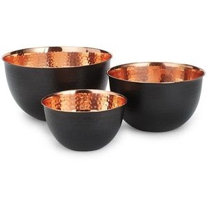 Bol de service rustique unique en métal fait à la main par des artisans, adapté à la décoration de cuisine ou à la table à manger de style fermier - Product Image 1