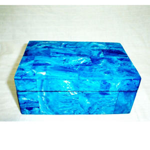 Caja de joyería de madera y resina con diseño floral de resina Rosa hecha a mano con embalaje de regalo hecho a mano - Product Image 5