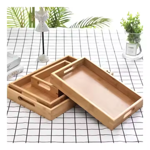 Bandeja de madera para servir alimentos Bandeja de madera de diseño personalizado para el hogar Hotel y restaurantes Fabricante y proveedor por decor IMPEX - Product Image 1