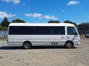 Autobús de Segunda Mano de Primera Calidad, de 16 a 30 Asientos, Amplio, Ideal para Servicios de Transporte, Manual - Product Image 2