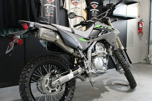NUEVA Motocicleta Todoterreno <span class=keywords><strong>Kawasaki</strong></span> KLX 300R 2026 - Product Image 3