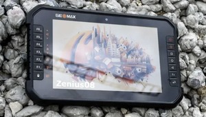 Précision de qualité supérieure pour le contrôleur de terrain Zenius08 pour tablettes Android avec pince de fixation - Product Image 2