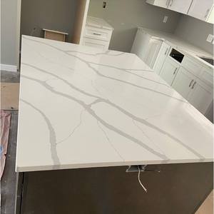 ผลิตภัณฑ์ควอตซ์คริสตัลคอมโพสิต Calacatta Sierra ระดับพรีเมียม - แผ่นใหญ่ดีไซน์ทันสมัยสำหรับใช้ในห้องครัวและผนัง - Product Image 5