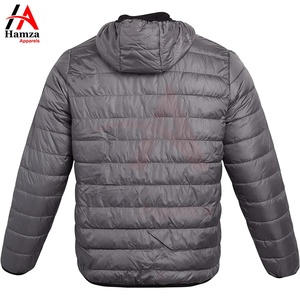 Chaquetas acolchadas grises para hombre con capucha, tela ligera resistente al agua 100% de poliéster GSM con chaqueta acolchada con cuello levantado - Product Image 3
