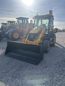 Chargeuse-pelleteuse JCB 3CX-15 neuve, moteur diesel et boîte de vitesses, capacité de la benne de 1,1 m³, puissance de 81 kW - Product Image 3