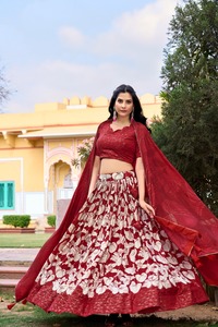 Le nouveau lancement de beaux imprimés sur tissu de soie en fait le choix parfait Lehenga Choli pour la vente en ligne - Product Image 3