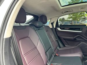 2025 Porsche Cayenne S E-Hybrid Coupé, Neumáticos R20, Faros Halógenos, Luces Diurnas LED, Listo para Enviar - Product Image 6