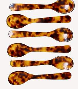 Ensemble de cuillères en corne d'inspiration fermière avec surfaces polies à la main et grains uniques idéaux pour les collections de repas rustiques - Product Image 3