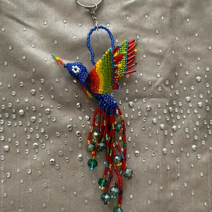 Llavero Hummybird Hecho a Mano, Clásico, Colorido, con Cuentas, Duradero, con Detalles Bordados - Product Image 1