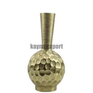 Vase à fleurs en métal de haute qualité, fait à la main, design élégant, finition laiton, décoration de bureau et de maison, design élégant, pièce maîtresse - Product Image 6