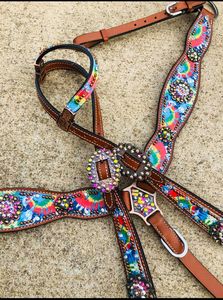 Ensemble de sellerie en cuir western HOOF N TACK INTERNATIONAL de qualité supérieure pour les courses de barils de rodéo et les concours équestres, comprend une bride réglable - Product Image 2