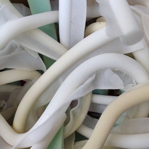 Vente chaude de déchets de caoutchouc de silicone, commandes en gros disponibles pour le recyclage industriel, le traitement des métaux et la fabrication dans le monde entier - Product Image 1