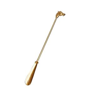 Cuerno de zapato de latón metálico con mango de madera (dorado) - Product Image 5