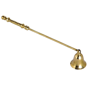 Ensemble d'éteignoir à bougie en laiton doré tendance au design moderne de luxe Fer gaufré avec accessoire à poignée et cadeau - Product Image 6