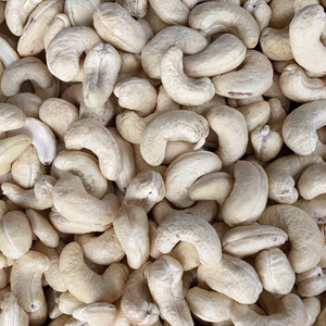 Fabricación de Anacardos W240 Crudos 1Kg Venta al por Mayor Exportados a la UE Medio Oriente Asia Desde Vietnam Alta Calidad 24 Meses de Duración - Product Image 1