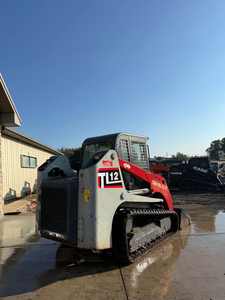 Chargeuse sur chenilles TAKEUCHI TL12 2016, moteur diesel Kubota, pompe hydraulique haute performance, boîte de vitesses, roulement de moteur - Product Image 2