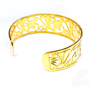 Handmade 925 <b>Sterling</b> <b>Silver</b> Wedding Wear <b>Cuff</b> Bangle with Green Zirconia Gemstones Unique Trendy Traditional Fashion <b>Bracelet</b> - Product Image 4