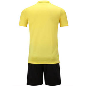 Uniforme de fútbol para jóvenes y adultos de fabricación a granel Top de secado rápido con impresión de logotipo personalizado Diseña tu propio uniforme de fútbol de bajo precio - Product Image 2