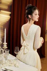 Vestido de Manga Corta y Larga de Diseño Exclusivo de Lujo con Lazo en la Espalda, Estilo Femenino Elegante, Calidad Premium, ODM OEM en Vietnam - Product Image 3