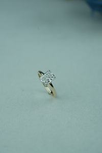 Bague exclusive en diamant de laboratoire 2.00 carat coupe rayonnante VS1 clarté IGI SGL certifié or rose or argent vendeur en gros - Product Image 6