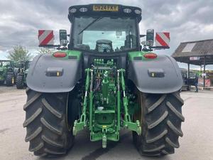 Tractor de Ruedas Usado JD 6R 215 EX HIRE 2023, Maquinaria Agrícola, Equipo para Trabajo de Campo - Product Image 2