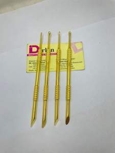 Poussoir à ongles professionnel plaqué or avec logo personnalisé Pousse-cuticules de manucure à Double extrémité Outil de soin des ongles Pousse-ongles à cuticules - Product Image 4