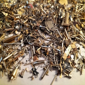 Processeur Intel Xeon Gold 6252 CPU 24 cœurs 2,10 GHz 35,75 Mo de cache L3 150 W SRF91 - Product Image 1