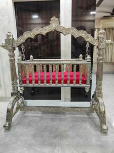 Divine Baby Palna en bois pour cérémonie de nommage Berceau en bois argenté royal Style Maharaja Cérémonie de nommage Berceau en bois - Product Image 5