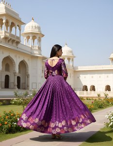 Nouvelle tendance vestimentaire élégante, robe en soie douce avec travail de tissage en zari cuivre et or, achat en ligne en Inde, exportateur de mode féminine - Product Image 6