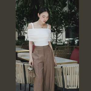 Bon prix Ensemble élégant haut à manches courtes et pantalon long-Parfait pour travailler et jouer, alliant style et confort - Product Image 4