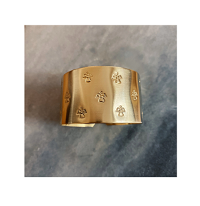 Vente chaude anneau de serviette en laiton or brillant poli forme de lèvre carrée qualité incroyable conception Unique produit de vente chaude - Product Image 3