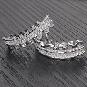 Accesorios de Halloween europeos y americanos Hip Hop Grillz Dientes Cuadrado Baguette Moissanite Dientes de plata HipHop Grillz - Product Image 1