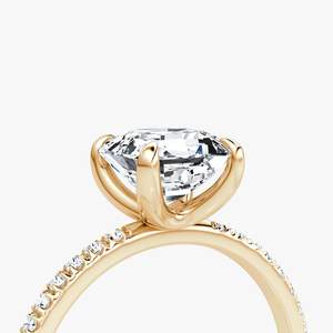 Anillo de Compromiso Clásico de Plata de Ley 925 con Diamante Tishya y Moissanita, con Baño de Oro/Plata/Oro Rosa - Product Image 1