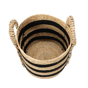 Panier de rangement tissé noir et naturel avec doubles poignées en corde pour le linge, les jouets, les couvertures et la décoration intérieure élégante en provenance d'Inde - Product Image 4