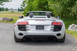 สภาพดีเยี่ยม รถมือสอง ปี 2012 ออดี้ R8 V10 Spyder - Product Image 2