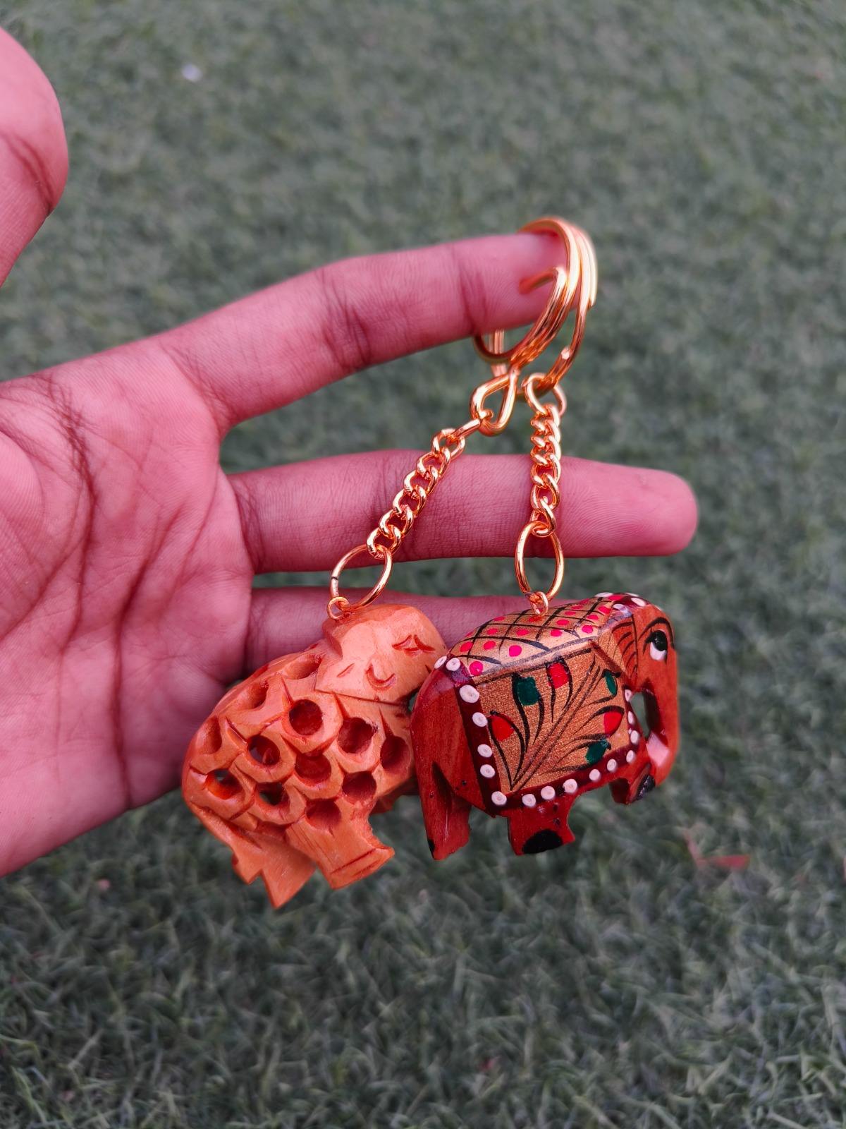 สีน้ำตาล