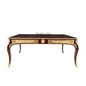 Mesa de Centro Cuadrada de Lujo con Incrustaciones de Marquetería Hechas a Mano y Detalles en Latón Dorado para Salas de Estar Elegantes - Product Image 2