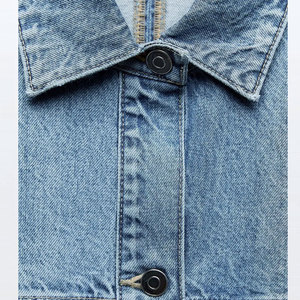Vêtement de rue de haute qualité en gros OEM/ODM, veste en jean personnalisée, veste en jean à manches longues boutonnée pour homme, utilitaire et de qualité - Product Image 2