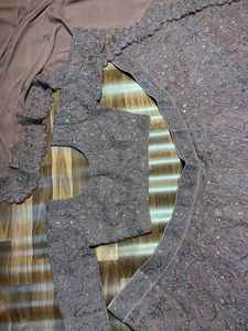 Hermosa Lehenga de boda más tendencia con doble cubierta interior - Product Image 5