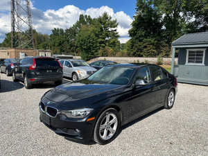 BMW Série 3 328i xDrive LHD d'occasion 2013 - Product Image 3