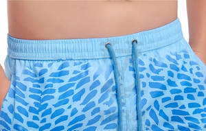 Pantalones cortos transpirables de secado rápido para hombre, verano 2023, logotipo personalizado, estilo de calle reactivo, lona sólida antiarrugas Digital - Product Image 6