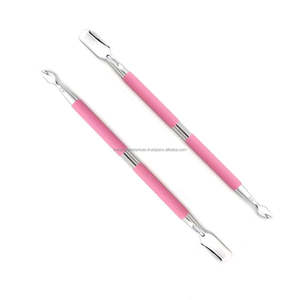Pousse-cuticules professionnel réutilisable double face rose et argenté en acier inoxydable avec poignée antidérapante pour le nettoyage des ongles - Product Image 5