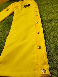 2025 personnalisé hommes Nylon survêtement pantalons de survêtement multicolore côté rayure Flare coupe-vent boutons latéraux décontracté Sport Style survêtement pantalon - Product Image 5