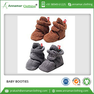 OEM wholesale supply popular design custom made new born stunning color fleece baby booties - Product Image 5