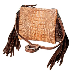 Haute qualité Style occidental Cowgirl sac à bandoulière en cuir frange haut à la mode deux poignées Rivet gland fabricant direct - Product Image 1