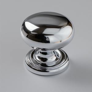 Manija de Puerta Europea Elegante y Pulida con Anticorrosión y Fácil Instalación, Material Resistente para Uso en Hoteles y Centros Comerciales - Product Image 4