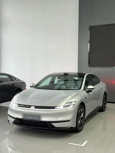 SUV électrique pur d'occasion 2025 >700 km d'autonomie NEDC 5 portes 5 places Transmission automatique Moteur 200-250 kW Batterie 90-110 kWh Urbain - Product Image 3