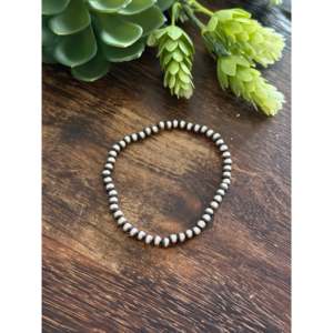 Pulsera Elástica de Perlas Navajo de 4mm Hechas a Máquina con Pendientes de Plata Esterlina - Categoría de Producto - Product Image 4