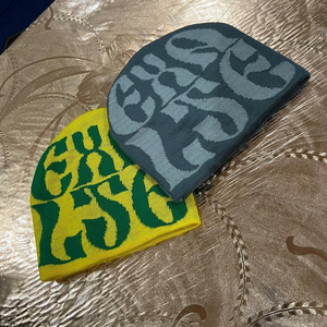 Top qualité fabriqué au Pakistan femmes Y2k Beanie chapeau Slouchy tricoté bonnets Y2k accessoires casquettes graphique Bonnet Bonnet - Product Image 3