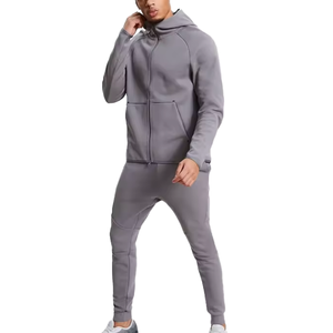 Conjunto de ropa deportiva para exteriores para hombre de alta calidad, detalles reflectantes, bolsillo en el pecho, cremallera, transpirable, cómodo, chándales impermeables - Product Image 6